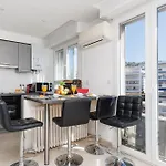 Sunny Mood Yourhosthelper Apartment *