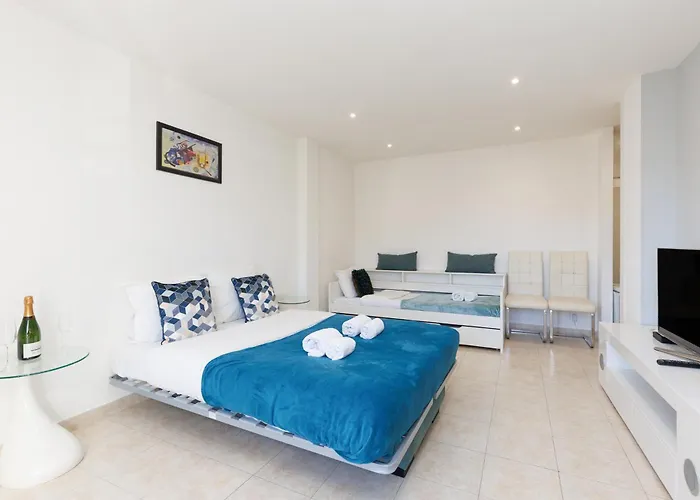 Sunny Mood Yourhosthelper *