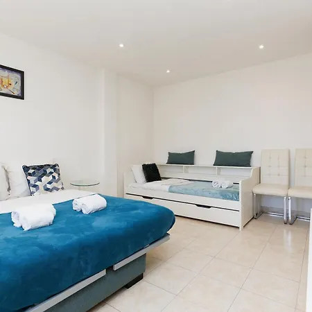 Sunny Mood Yourhosthelper * كان